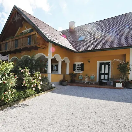 Weingut - Sonja Rohrbacher *